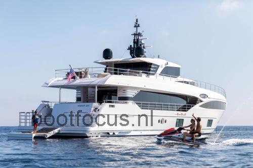 Gulf Craft Majesty 100 specificaties 
